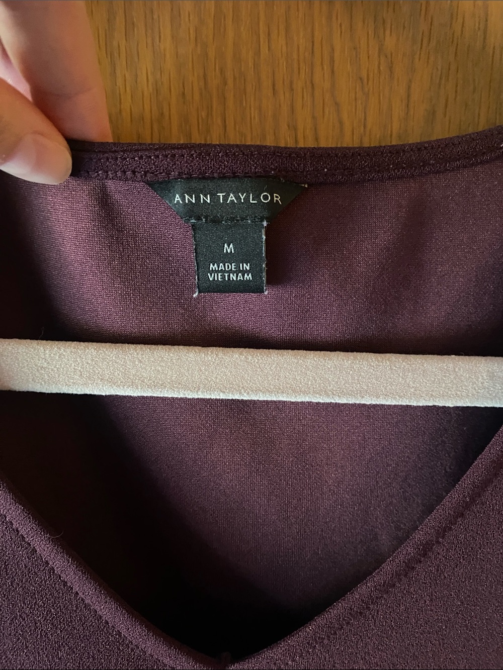 Ann Taylor Plum V-Neck Pleated Short Sleeve Blouse - Picture 2 of 4